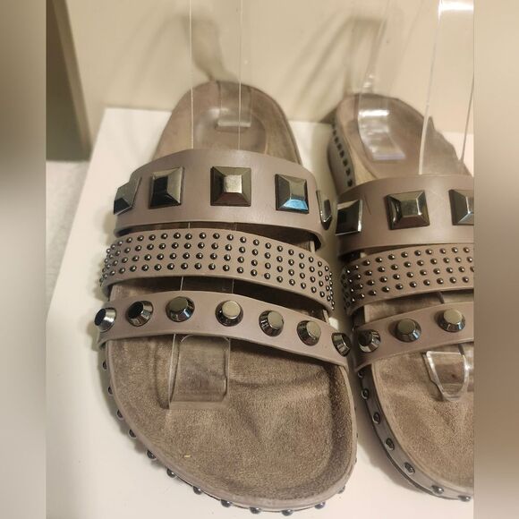 Ivy Kirzhner Gray Leather Strappy Slide Sandals w/Silver Matte studs Sz.7 $345 - Picture 5 of 11